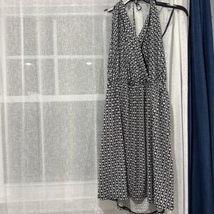 BCG Black and White Floral Mini Dress